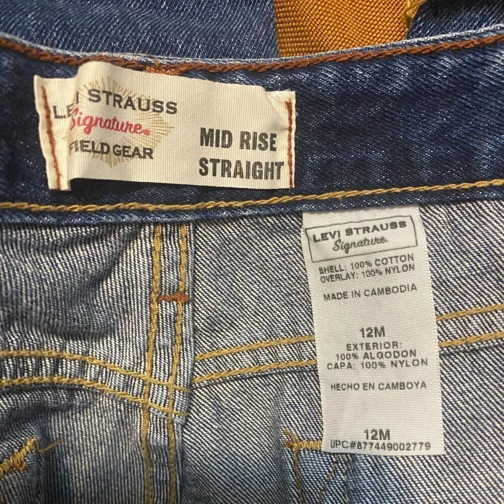 Signature by Levi Strauss Field Gear 5 pocket Mid Rise Straight jeans, size 12M